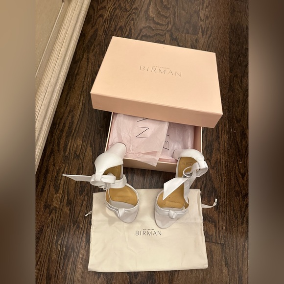 Alexandre Birman Clarita block sandal in white - Picture 2 of 10